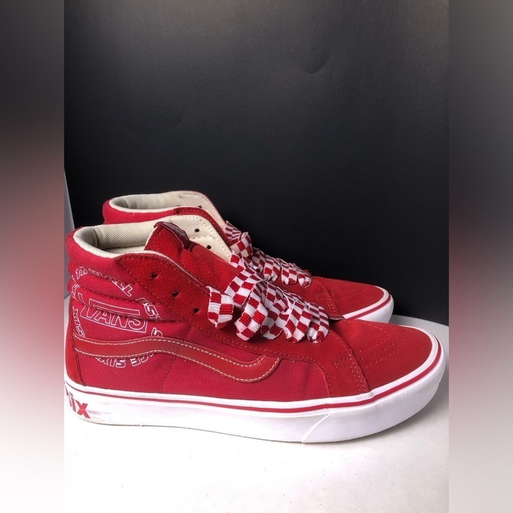 🍄Vans Red High-Tops with Checkered Laces🍄